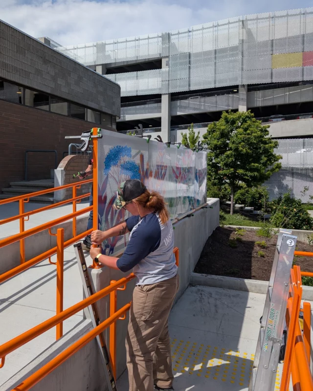 The team from @intermtnent was at the Okanagan Heritage Museum today to install these *stunning* graphic panels designed by @moozhans_art. The illustrations reference the indigenous plants in the front garden at the OHM and are the final touch on our entry renewal that began last August. In the third photo you can see a single bloom on the western honeysuckle - the colour inspiration for our orange railings. Thanks to the @cityofkelowna and @benchsitedesign for making it all happen 😊

#DowntownKelowna #KelownaMuseums #OkanaganHeritageMuseum #GraphicDesign #LandscapeArchitecture #IndigenousPlants
